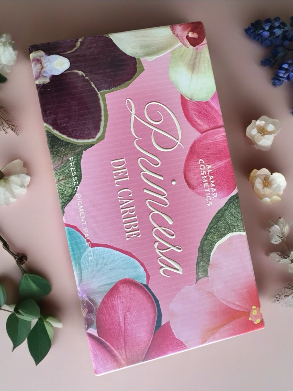 ALAMAR COSMETICS
Princesa del Caribe Pressed Pigment Palette